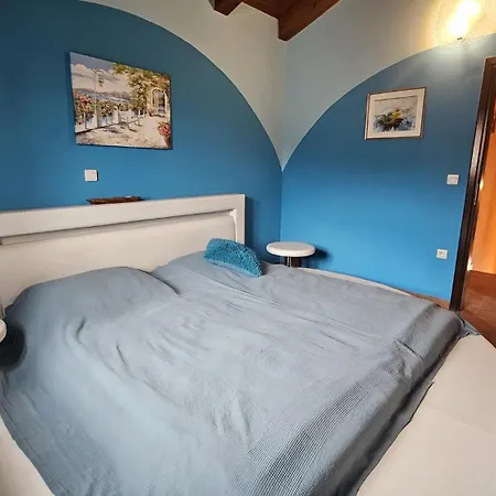 Family Paradise House بيت للعطل Tar-Vabriga